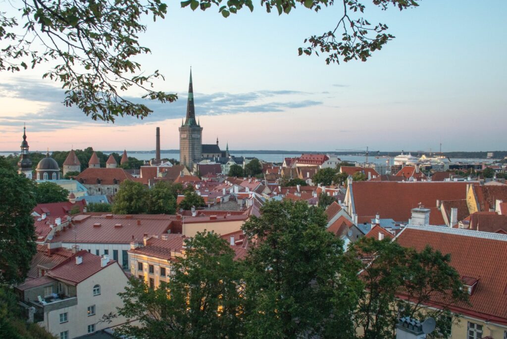 Utsikt över staden Tallinn i Estland